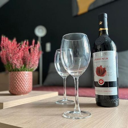 Smart Apartment Ogrodowa وارسو المظهر الخارجي الصورة